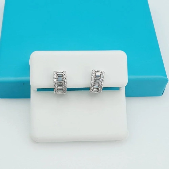 "925 Sterling Silver CZ Beautiful Earrings for Women, 1USPAR4264 - Picture 11 of 11
